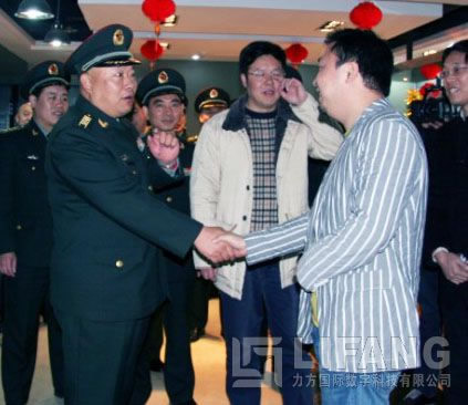 成都警备区司令员蒋黔智莅临博鱼买球首选参观