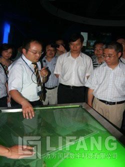 成都市政府副秘书长师江莅临博鱼买球首选国际考察