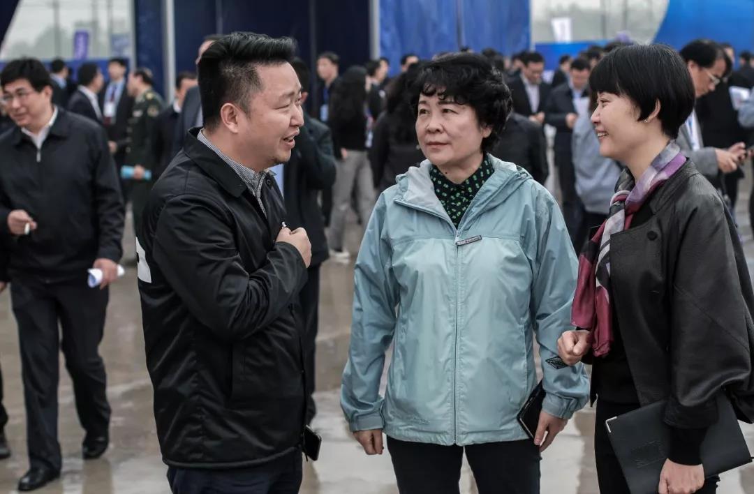 成都市重大产业项目集中开工 博鱼买球首选国际科技文创项目亮相开工仪式
