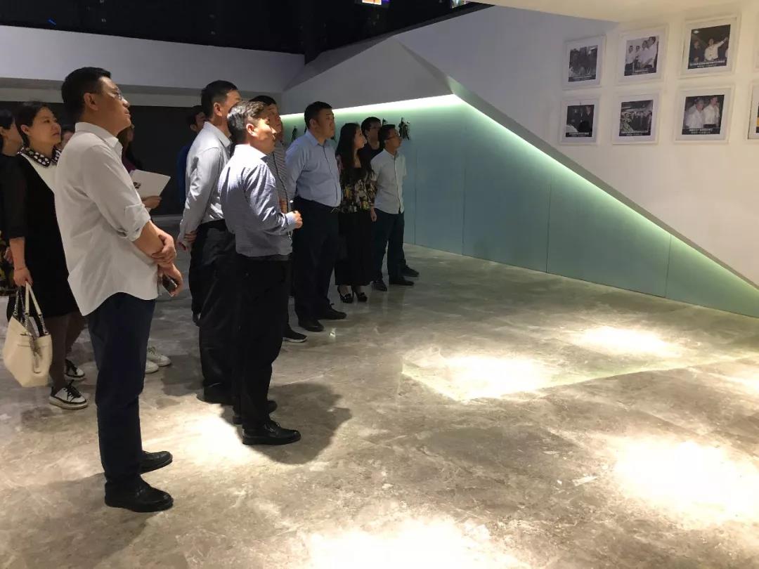 郑州市金水区副区长赵高翔率考察团莅临博鱼买球首选考察调研