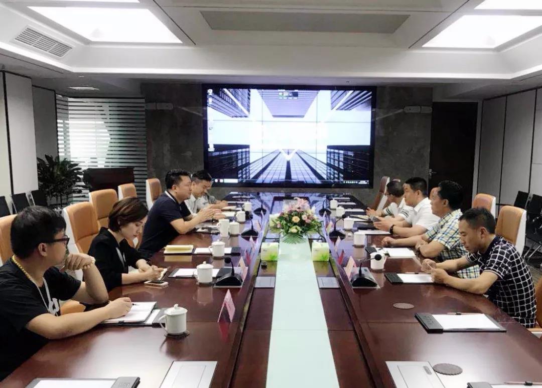 松潘县委副书记、县长李建军一行莅临博鱼买球首选国际考察交流