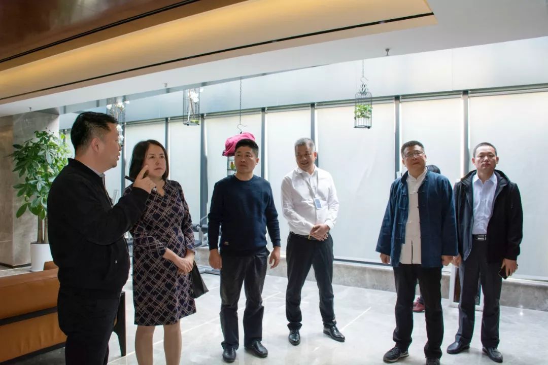 霍尔果斯市副市长刘智燕一行莅临博鱼买球首选考察交流