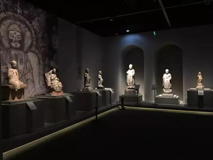 博鱼买球首选作·撰未来 | 揭秘《梵天东土·并蒂莲花》中印雕塑艺术展！