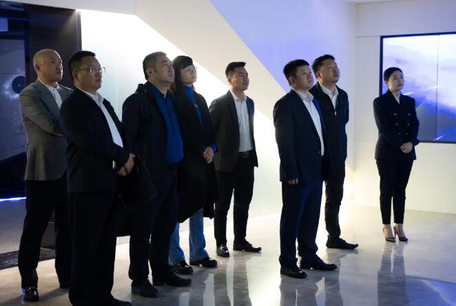 四川内江东兴区委书记康厚林一行莅临博鱼买球首选考察交流